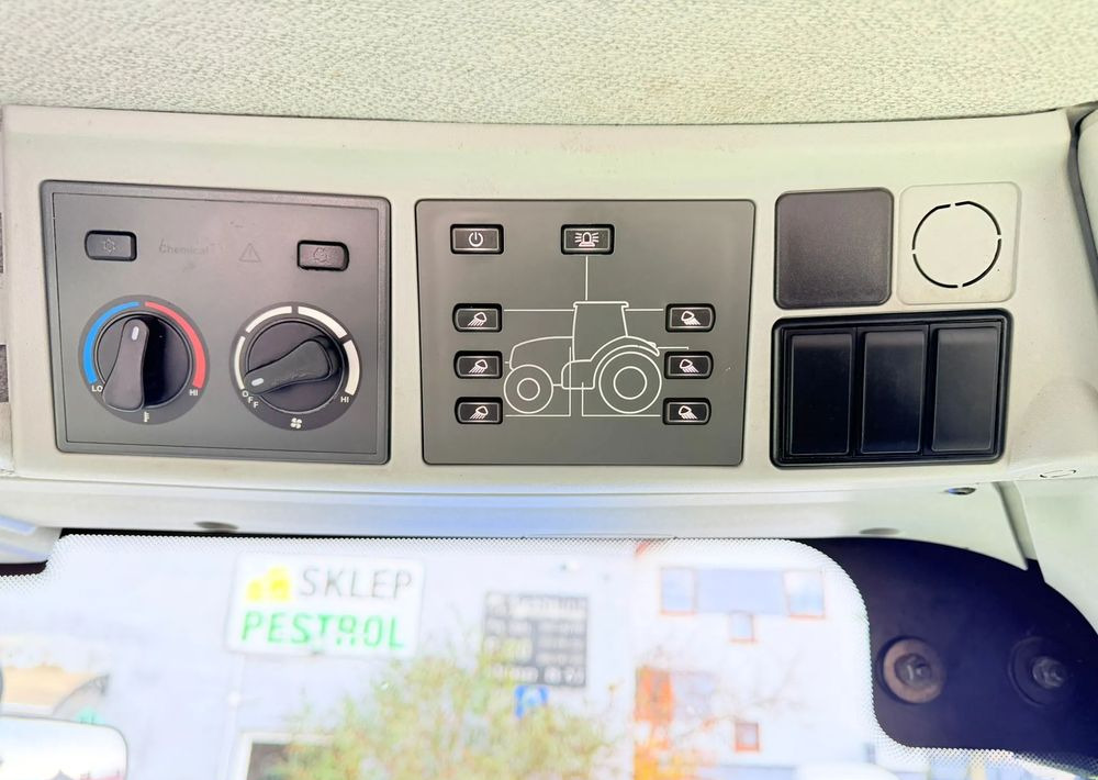 Tractor Claas Arion 640