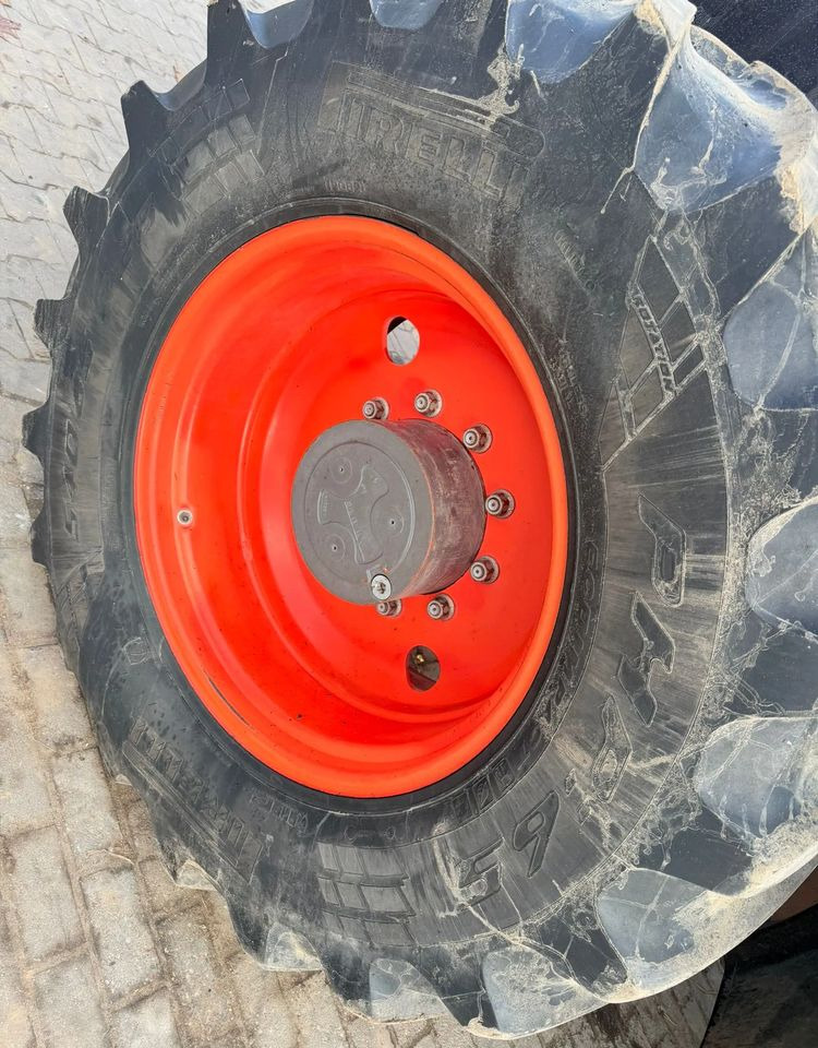 Tractor Claas Arion 640