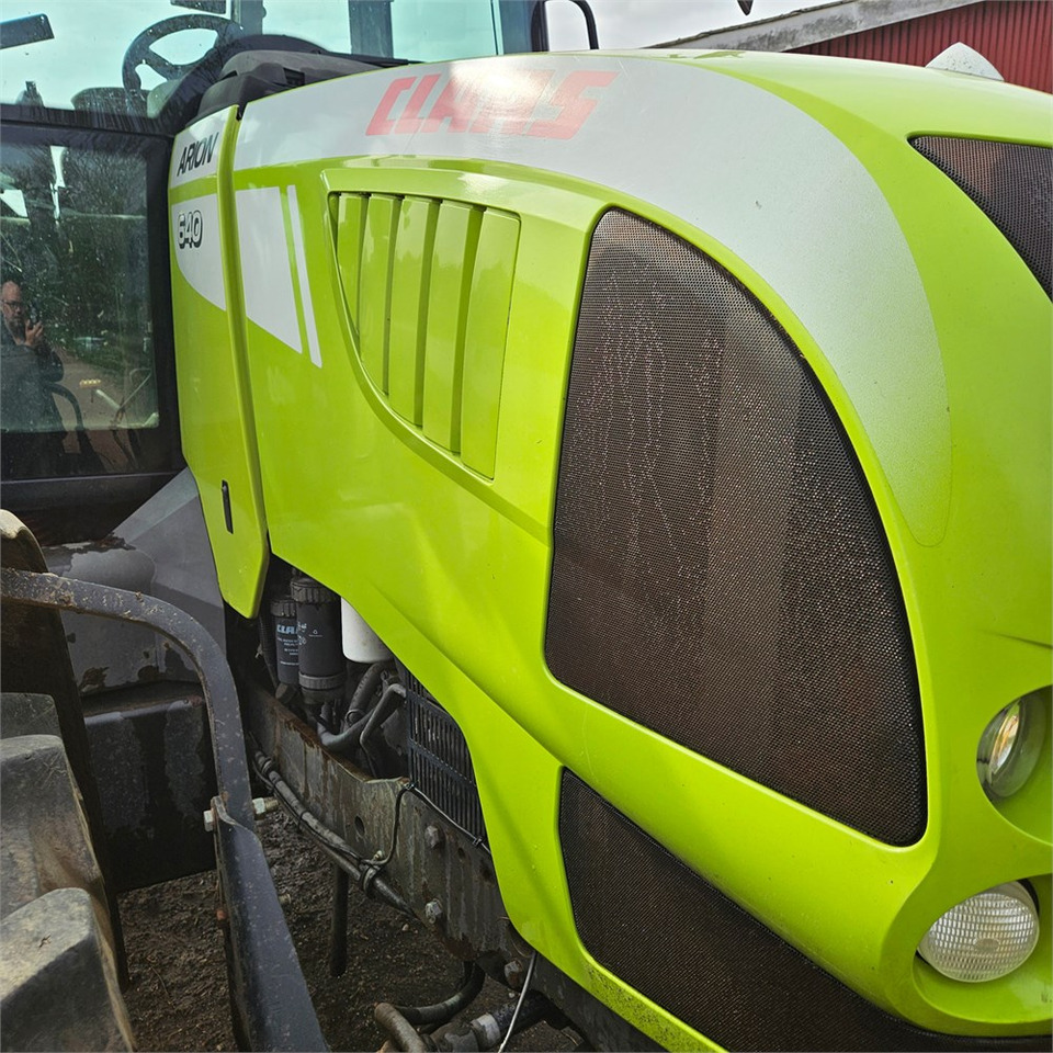 Tractor Claas Arion 640