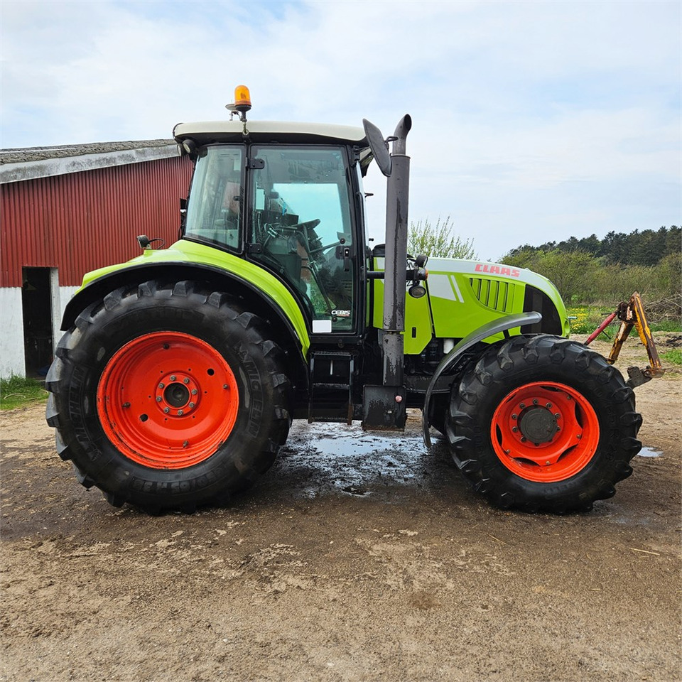 Tractor Claas Arion 640