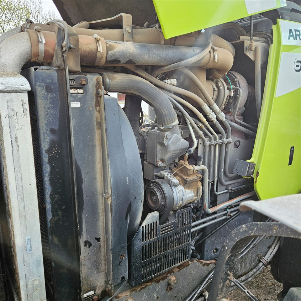 Tractor Claas Arion 640