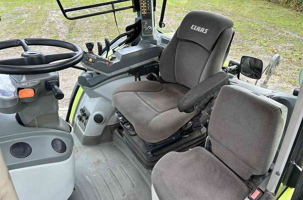 Tractor Claas Arion 640 cis, lucht, frontlader