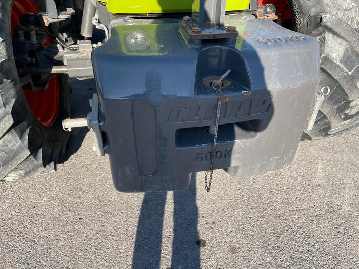 Tractor Claas Arion 650