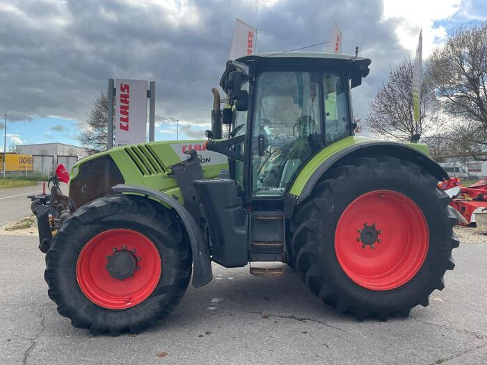 Tractor Claas Arion 650
