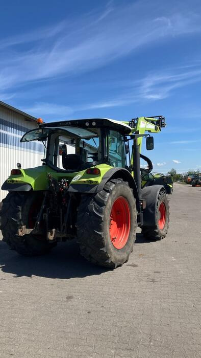 Tractor Claas Arion 650