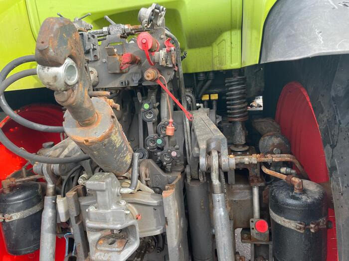 Tractor Claas Arion 650