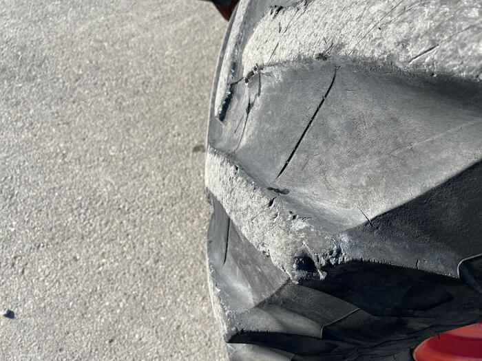 Tractor Claas Arion 650