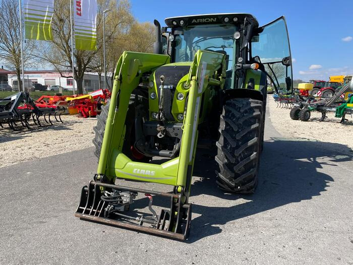 Tractor Claas Arion 650