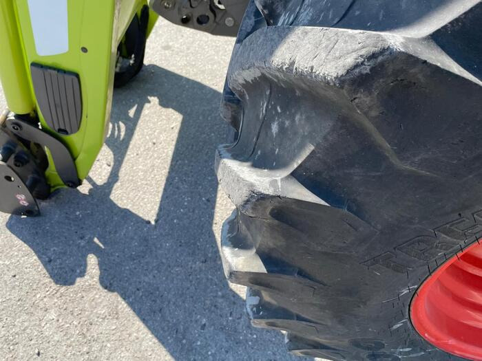 Tractor Claas Arion 650