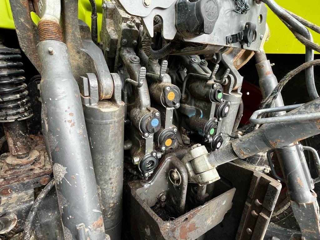 Tractor Claas Arion 650