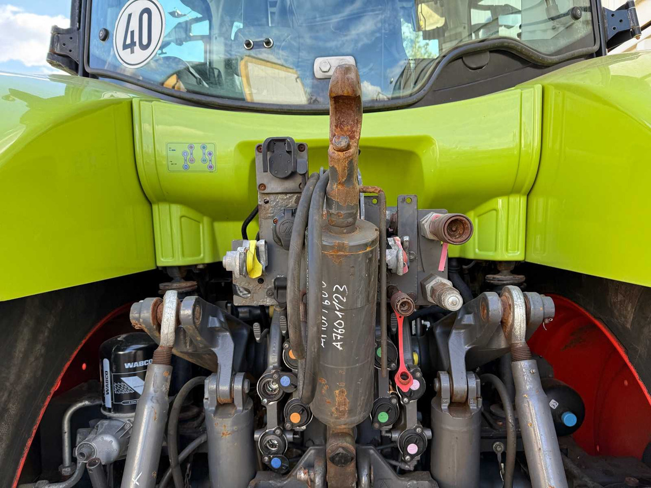 Tractor Claas Arion 650