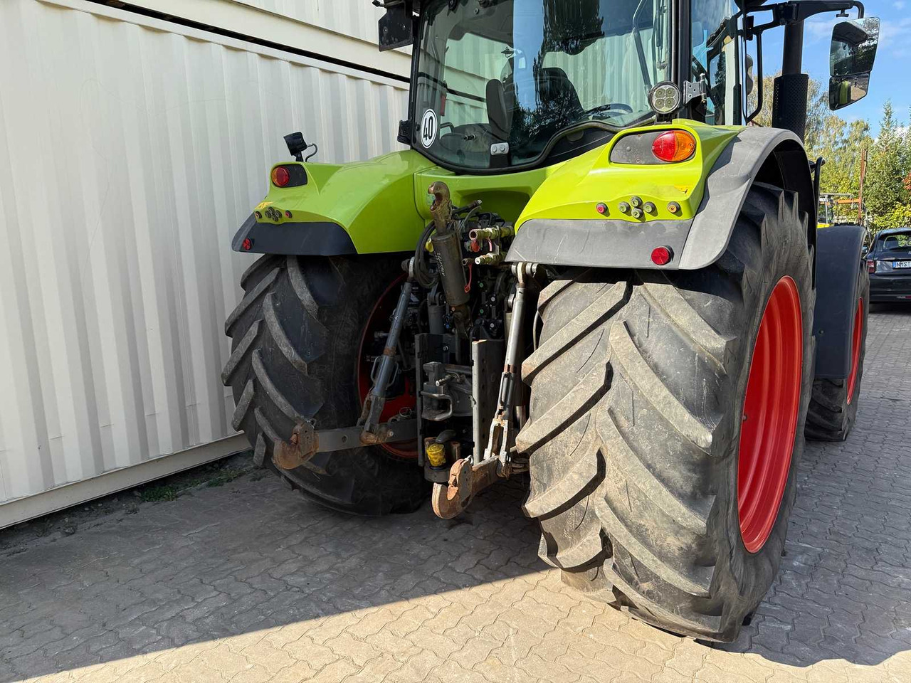 Tractor Claas Arion 650