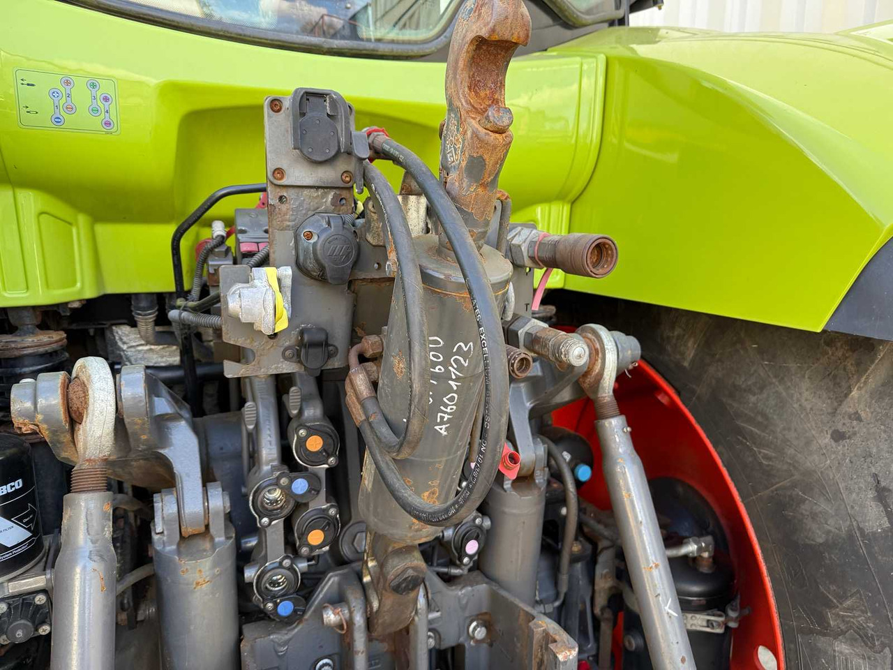 Tractor Claas Arion 650