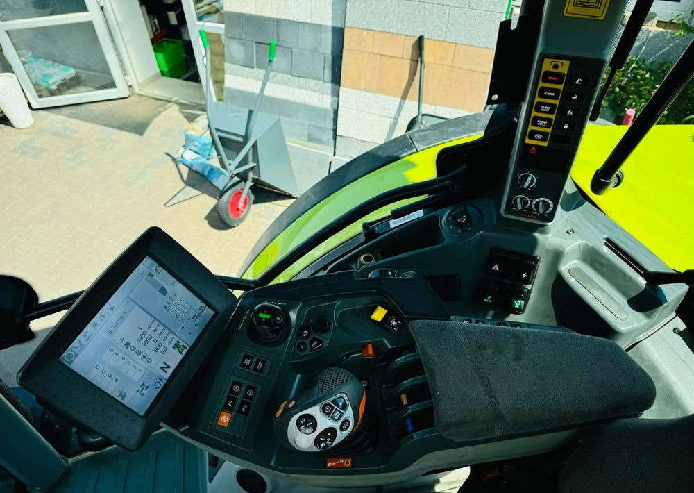 Tractor Claas Arion 650