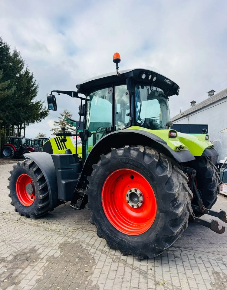 Tractor Claas Arion 650