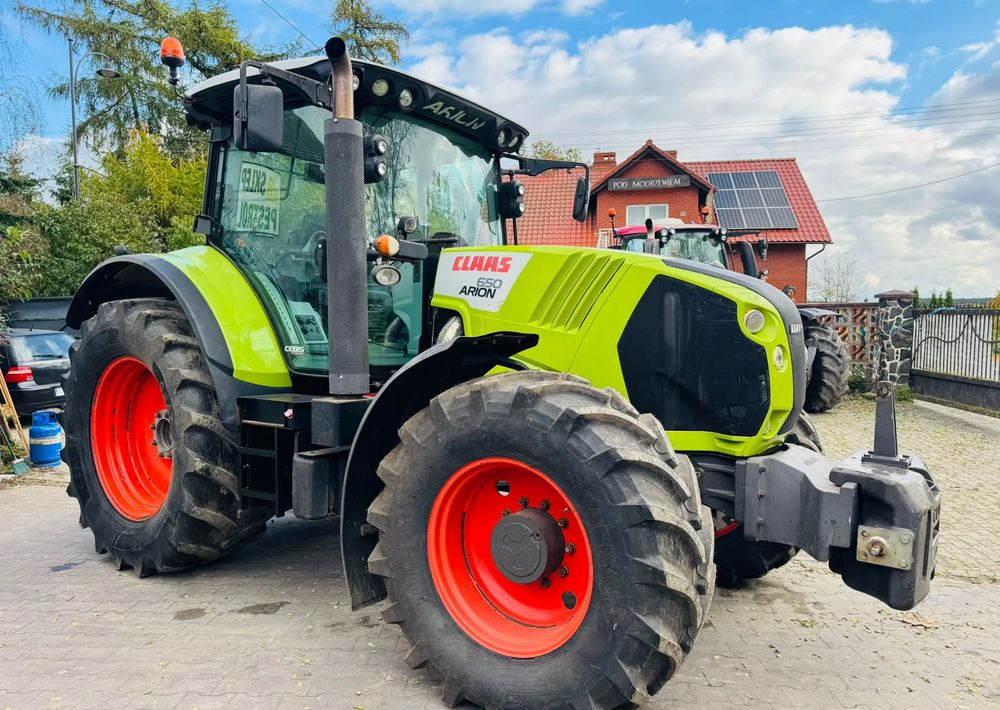 Tractor Claas Arion 650