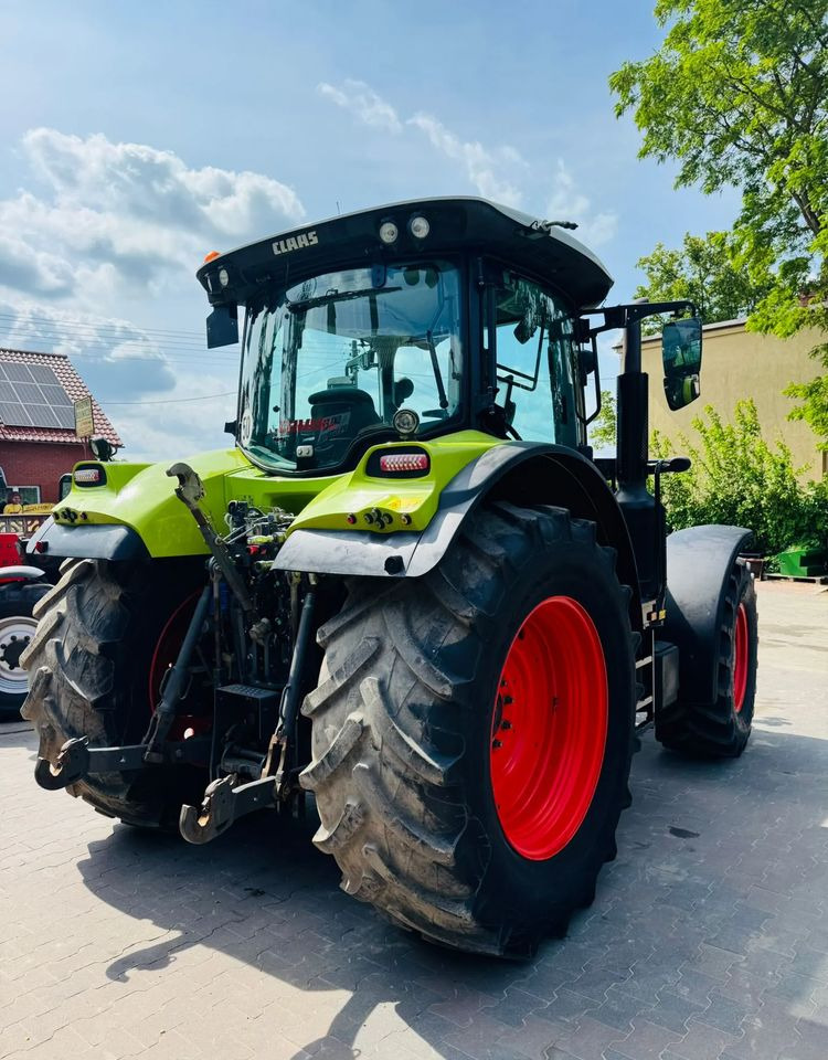 Tractor Claas Arion 650 CEBIS