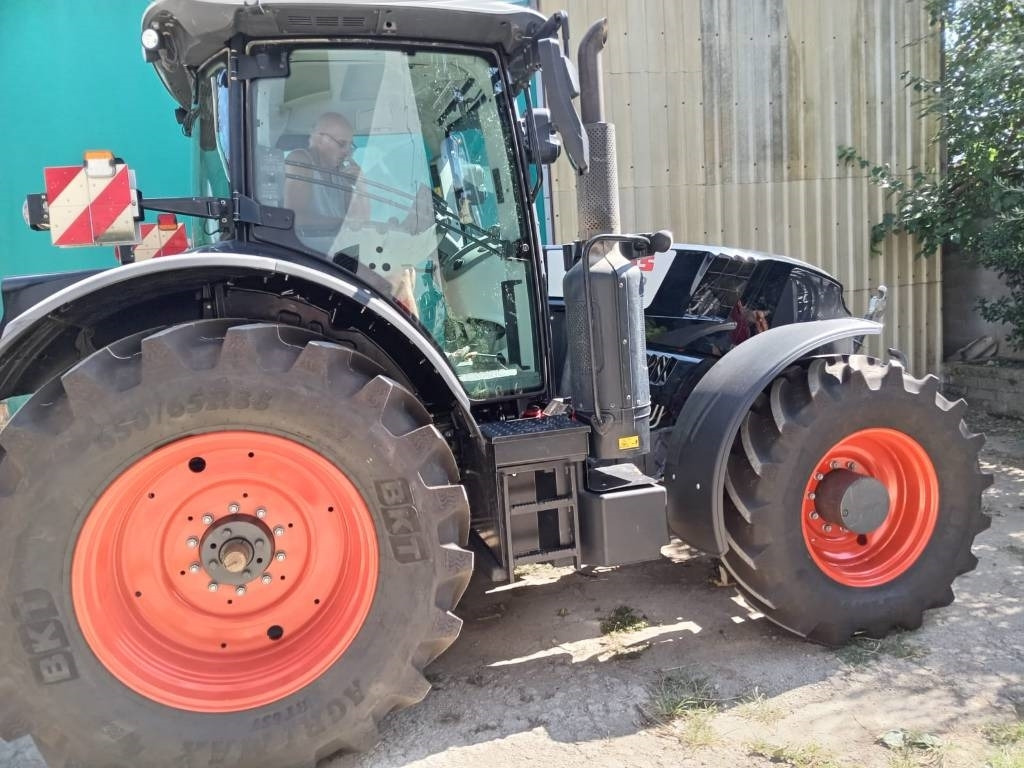 Tractor Claas Arion 660 CMATIC