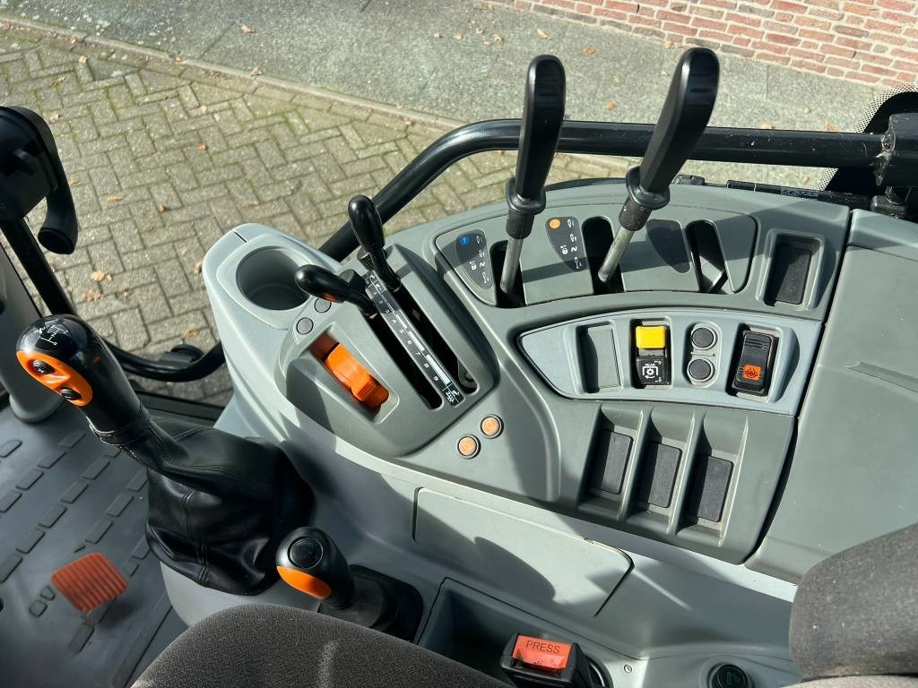 Tractor Claas Atos 230