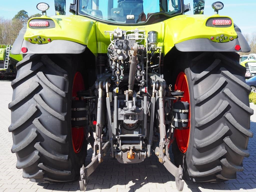 Tractor Claas Axion 800 CEBIS