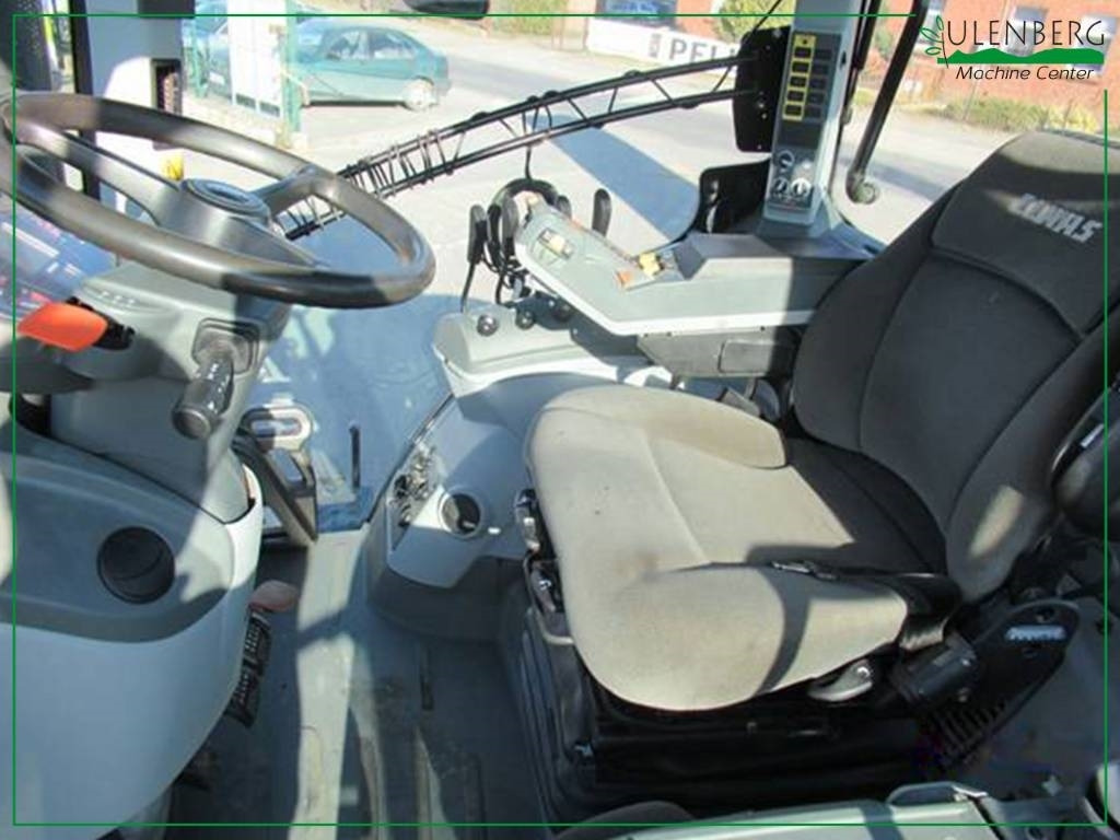 Tractor Claas Axion 810