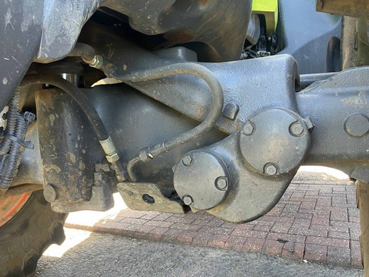 Tractor Claas Axion 810