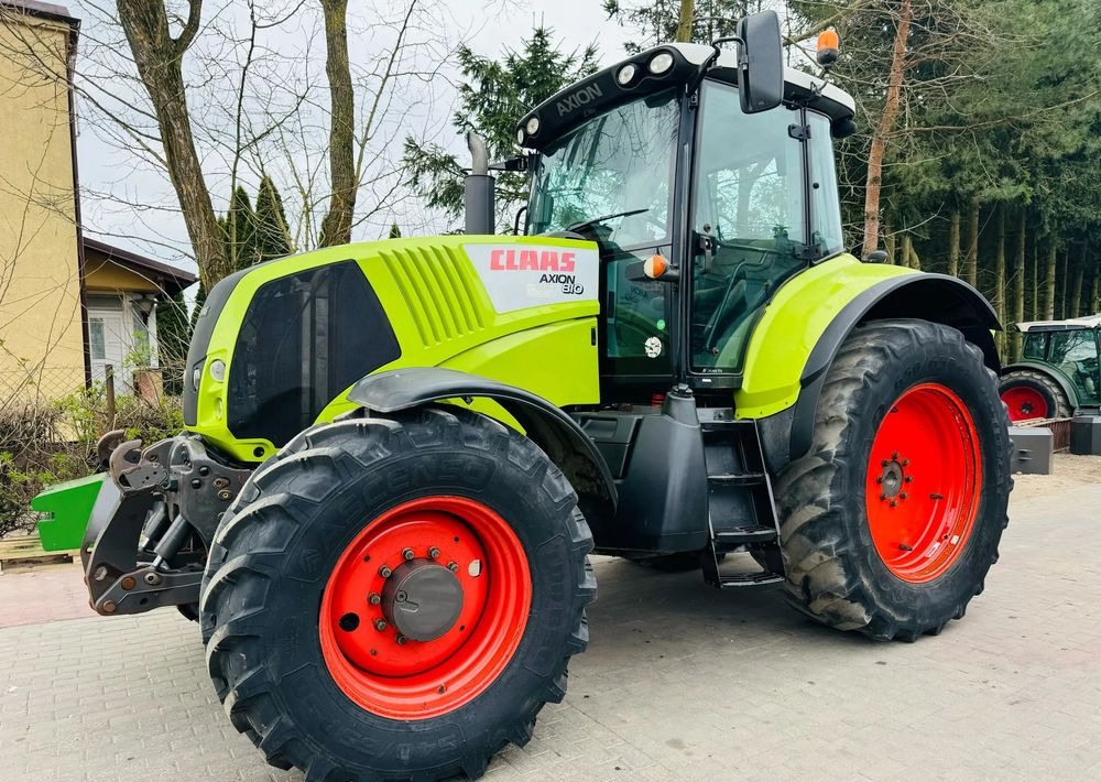 Tractor Claas Axion 810