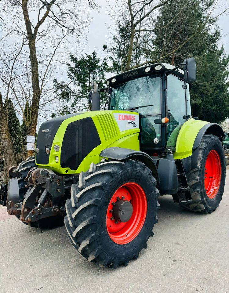 Tractor Claas Axion 810