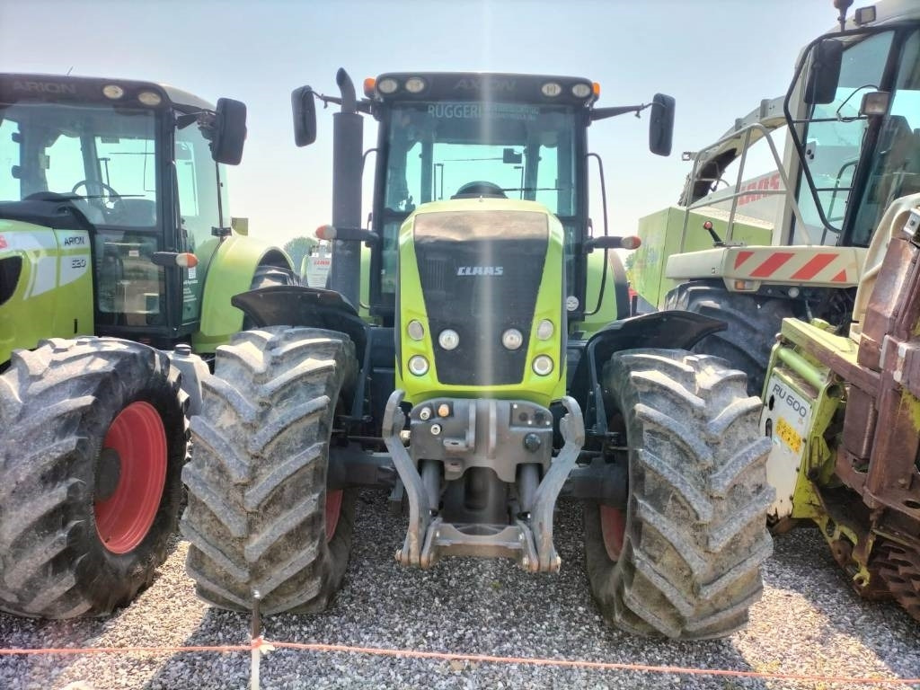 Tractor Claas Axion 810 CIS