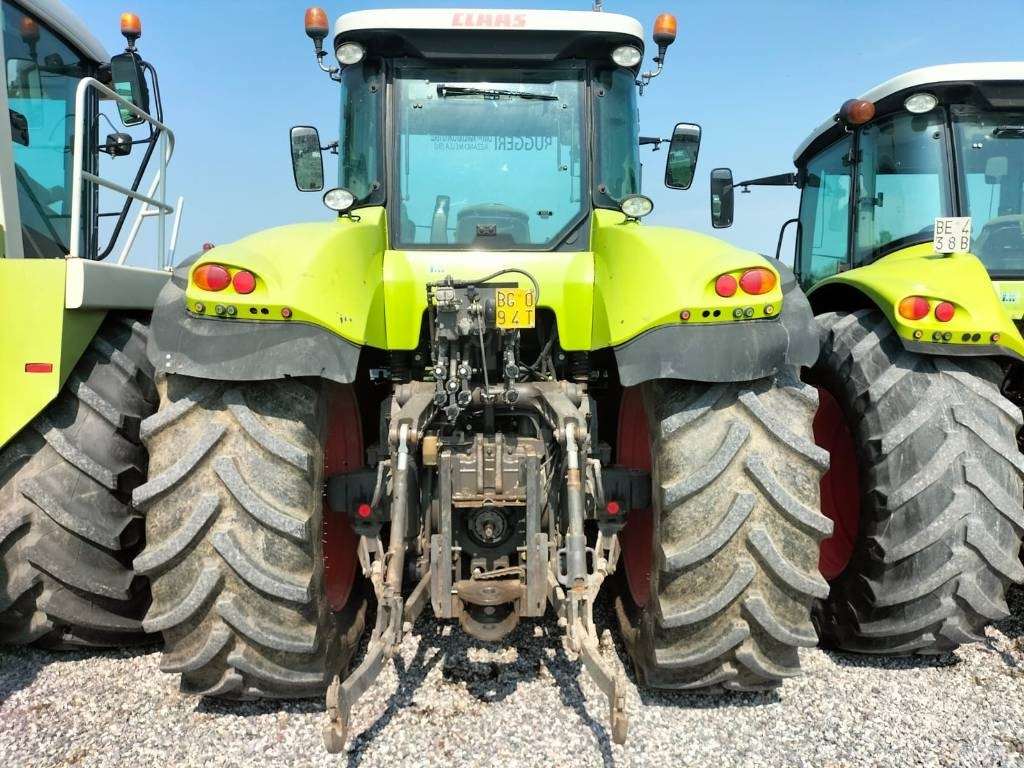 Tractor Claas Axion 810 CIS
