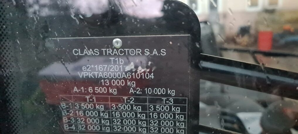 Tractor Claas Axion 810 CMATIC CEBIS