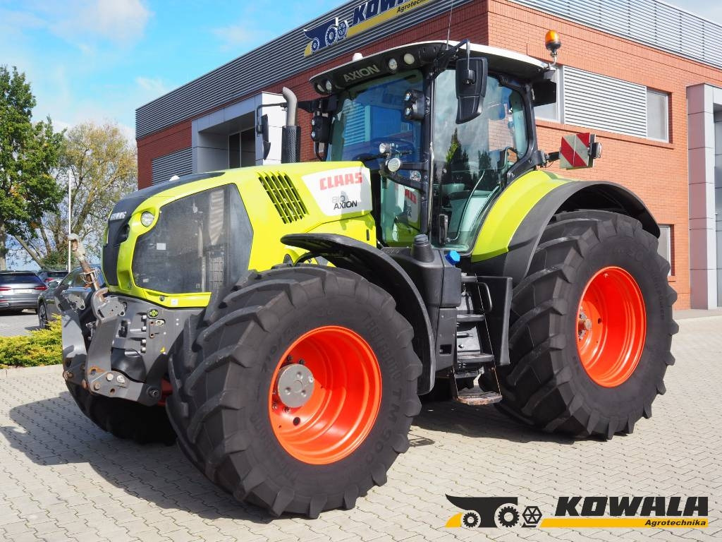 Tractor Claas Axion 810 Cmatic