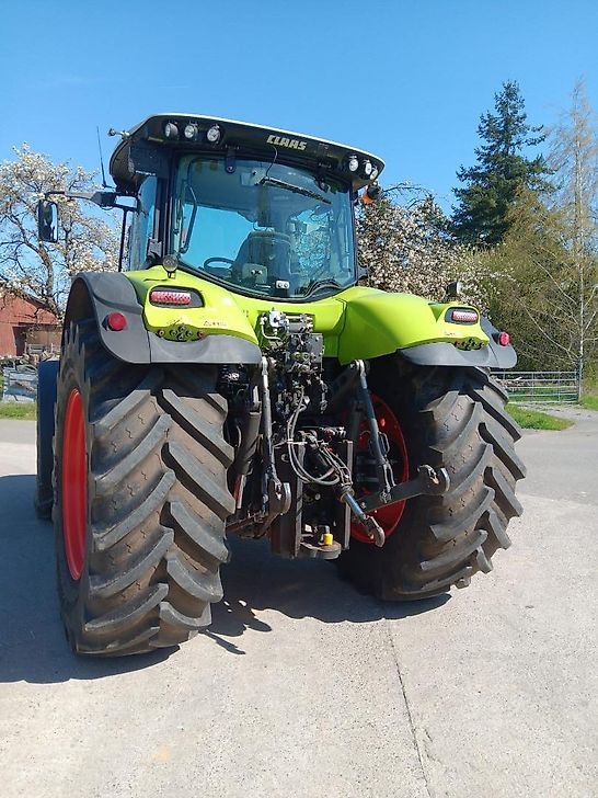 Tractor Claas Axion 810 Cmatic Cebis