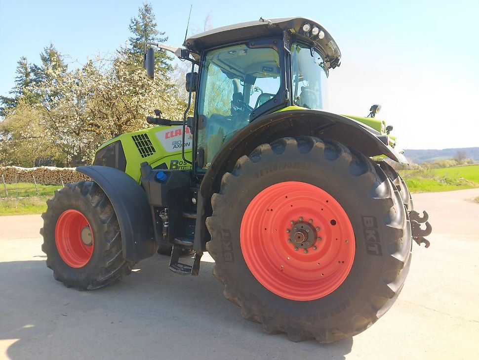 Tractor Claas Axion 810 Cmatic Cebis
