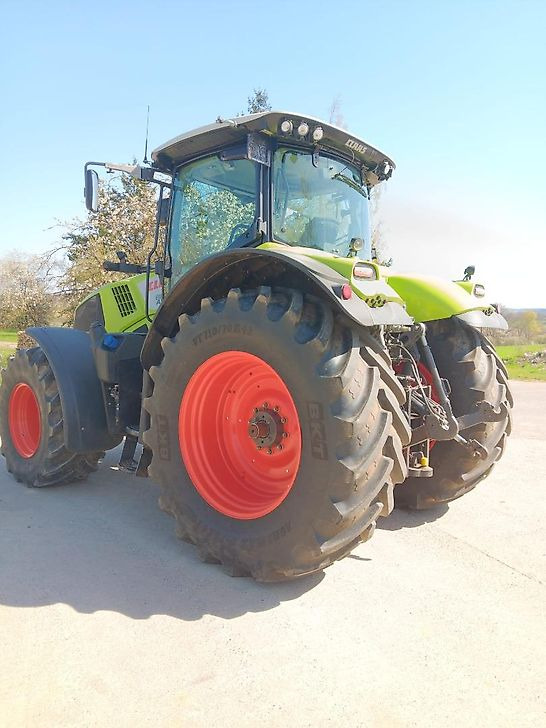 Tractor Claas Axion 810 Cmatic Cebis