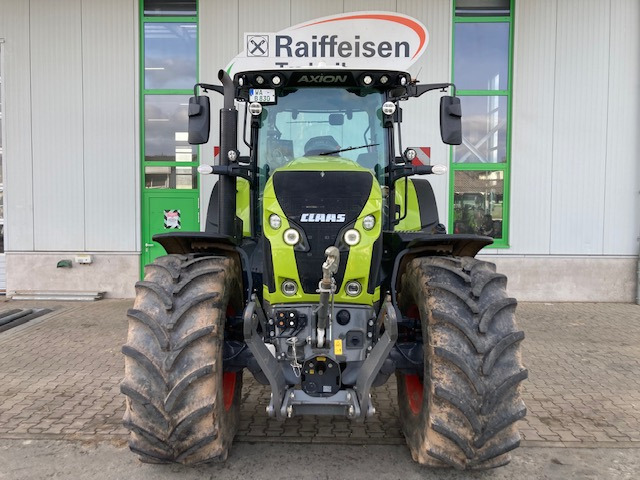 Tractor Claas Axion 830