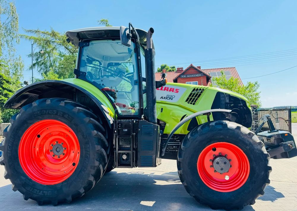 Tractor Claas Axion 830 CEBIS