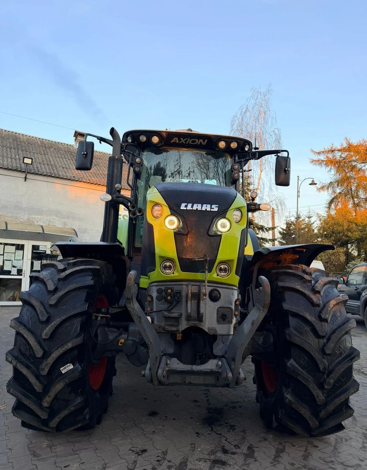 Tractor Claas Axion 830 CMATIC CEBIS