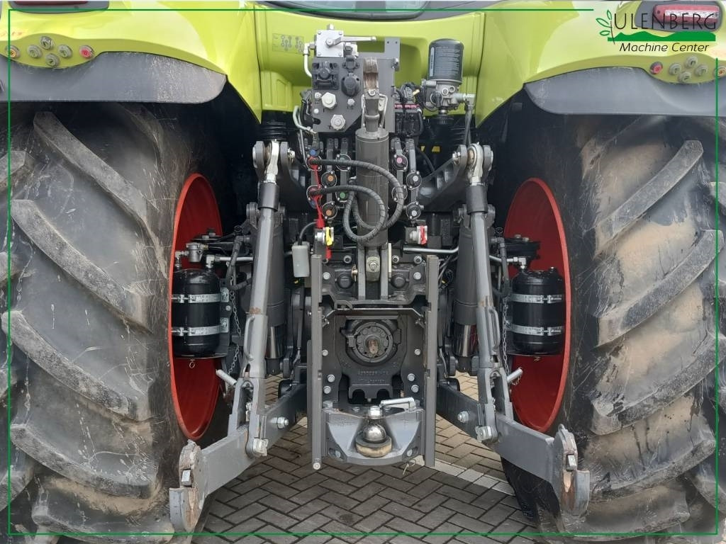 Tractor Claas Axion 830 Cmatic
