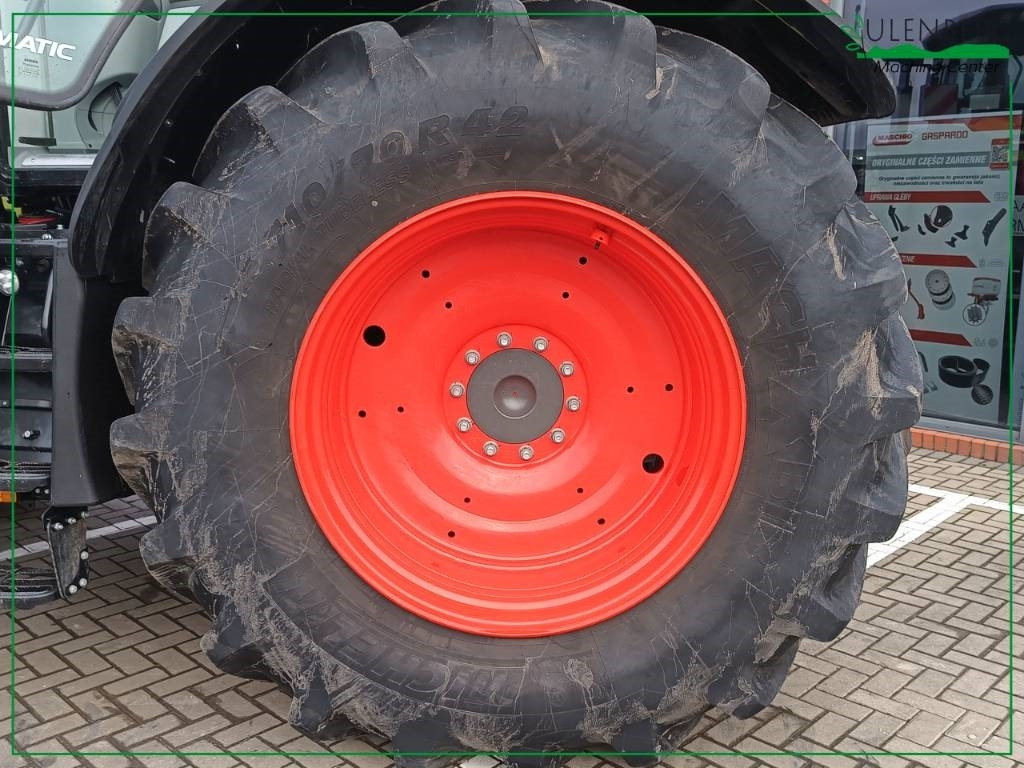 Tractor Claas Axion 830 Cmatic