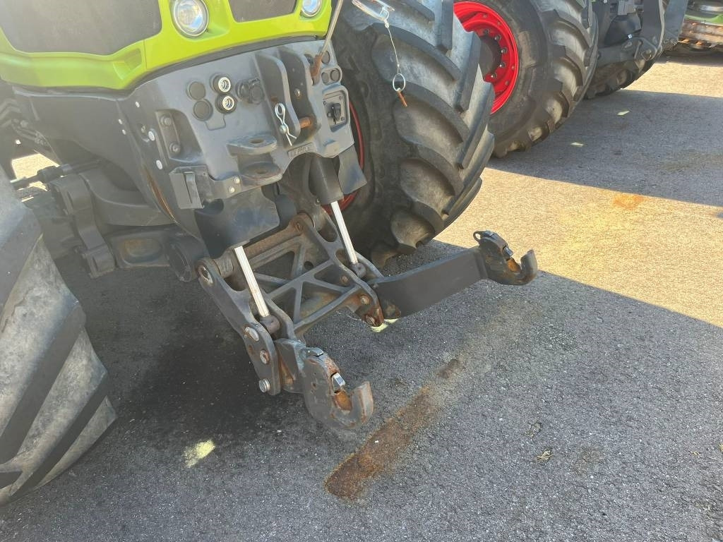 Tractor Claas Axion 830 Cmatic