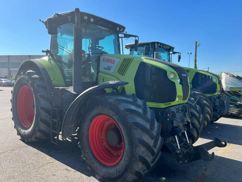 Tractor Claas Axion 830 Cmatic