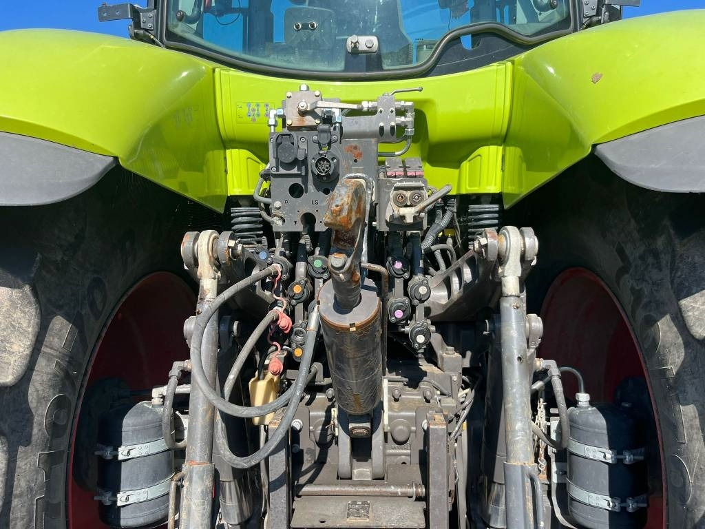 Tractor Claas Axion 830 Cmatic