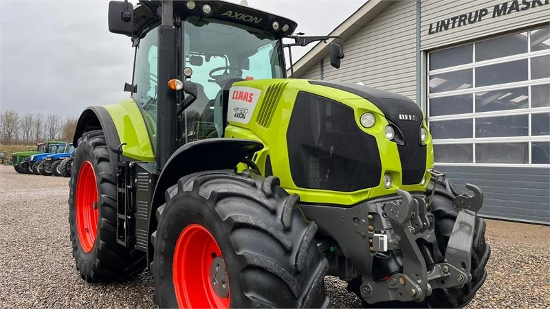 Tractor Claas Axion 830 Med frontlift. Velholdt traktor.