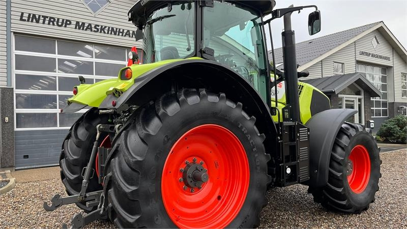 Tractor Claas Axion 830 Med frontlift. Velholdt traktor.