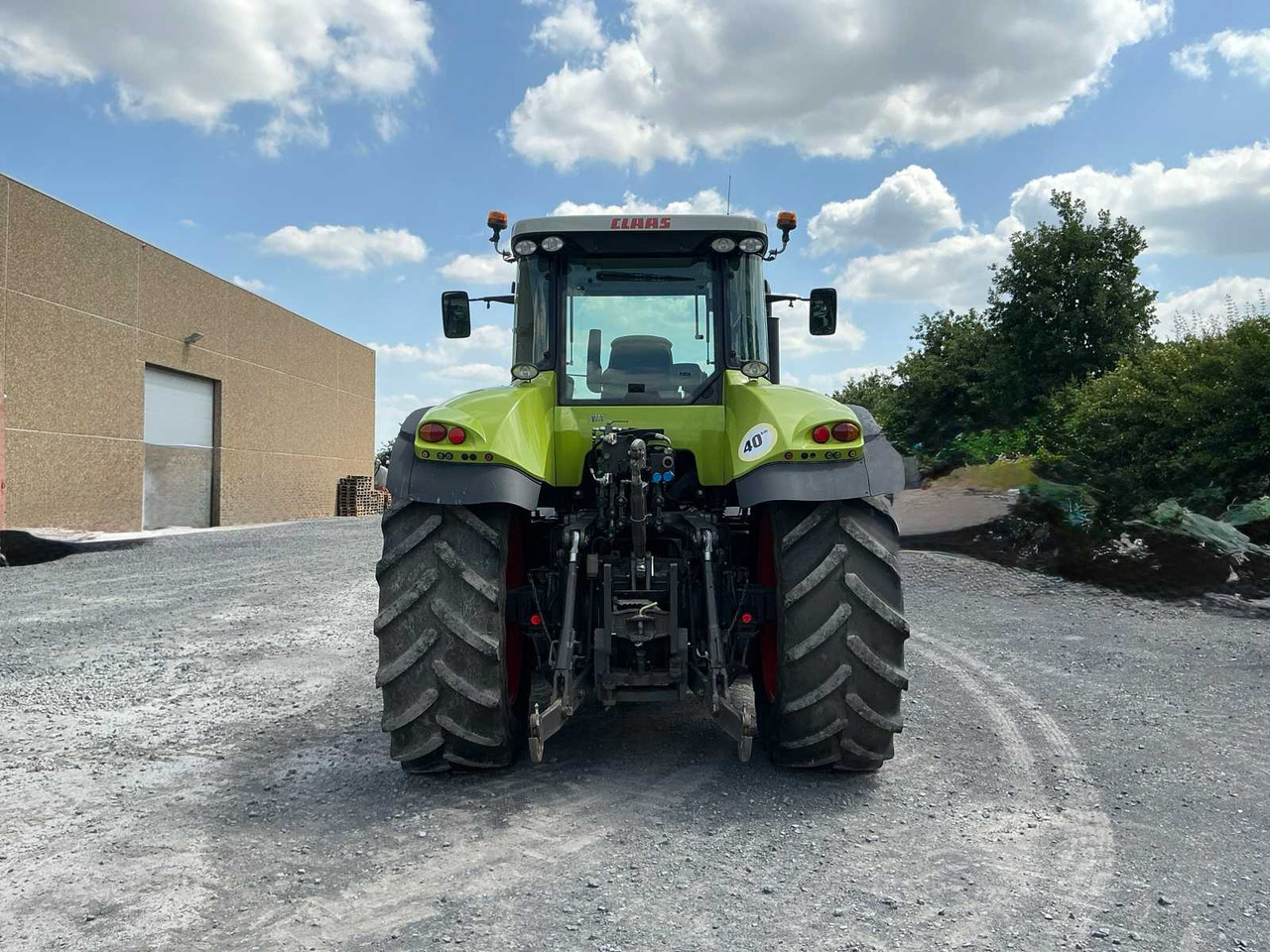 Tractor Claas Axion 840