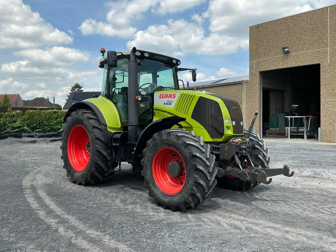 Tractor Claas Axion 840