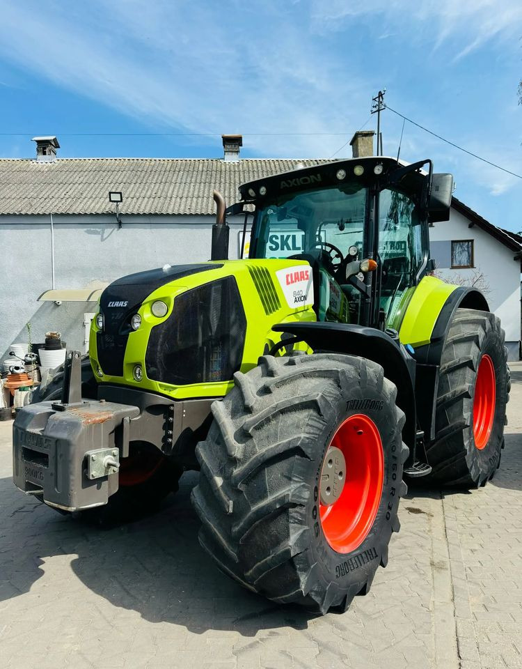 Tractor Claas Axion 840