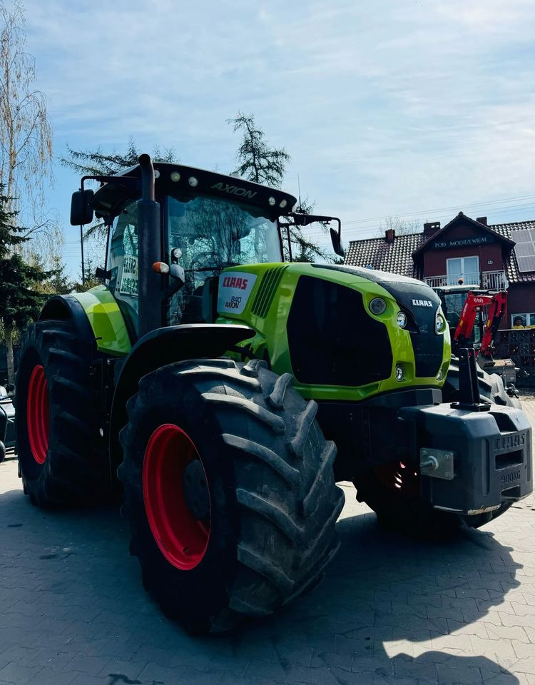 Tractor Claas Axion 840