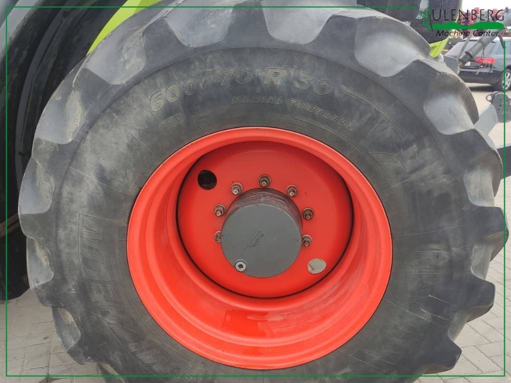 Tractor Claas Axion 850